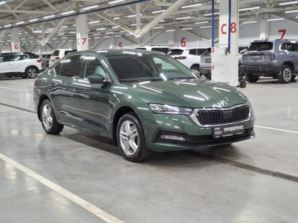 Skoda Octavia IV (A8) с пробегом 2021 года, цена 2 420 000 рублей, 91747 км, лифтбек, Автокод Объявления