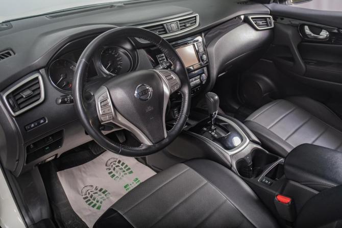 Nissan Qashqai II с пробегом 2018 года, цена 1 849 000 рублей, 54800 км, внедорожник, Автокод Объявления