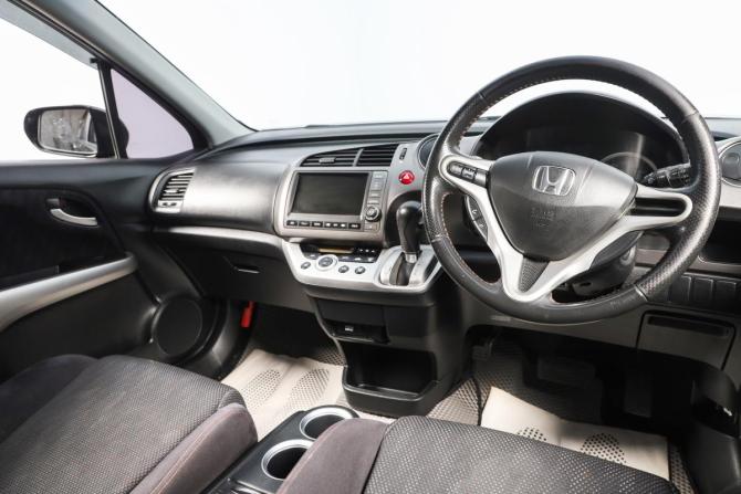Honda Stream II Рестайлинг с пробегом 2011 года, цена 1 299 000 рублей, 124003 км, компактвэн, Автокод Объявления