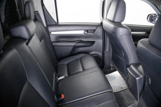 Toyota Hilux VIII с пробегом 2016 года, цена 3 299 000 рублей, 220145 км, offers.body_type.unknown, Автокод Объявления