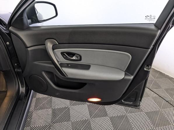 Renault Latitude I Рестайлинг с пробегом 2013 года, цена 1 300 000 рублей, 88694 км, седан, Автокод Объявления