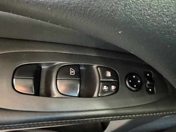 Nissan Pathfinder IV с пробегом 2015 года, цена 2 070 000 рублей, 52331 км, внедорожник, Автокод Объявления