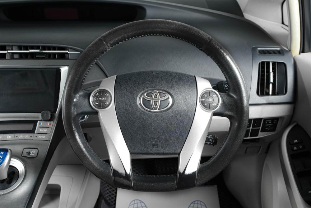 Toyota Prius III (XW30) Тюмень  - изображение 14