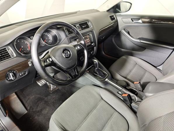 Volkswagen Jetta VI Рестайлинг с пробегом 2014 года, цена 889 000 рублей, 243290 км, седан, Автокод Объявления