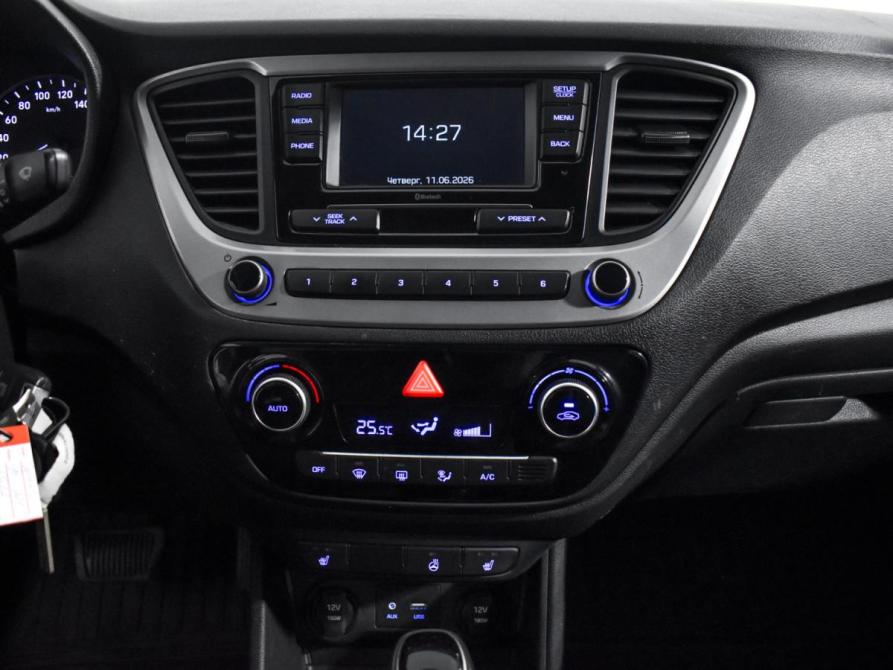 Hyundai Solaris II Санкт-Петербург  - изображение 16