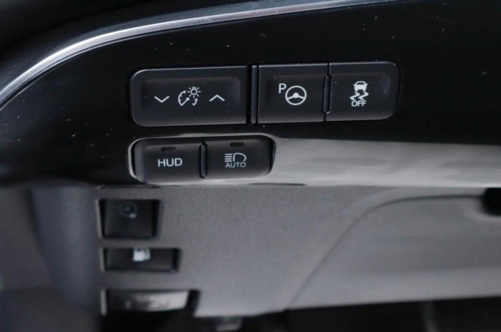 Toyota Prius IV (XW50) Челябинск  - изображение 10
