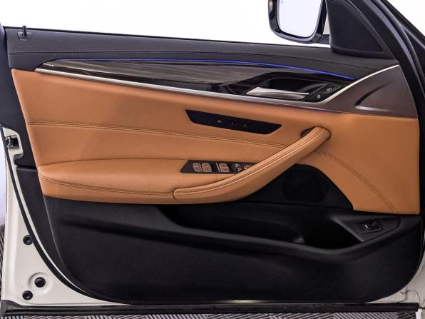 BMW 5 серии VII (G30/G31/G38) Рестайлинг с пробегом 2021 года, цена 4 600 000 рублей, 43290 км, седан, Автокод Объявления