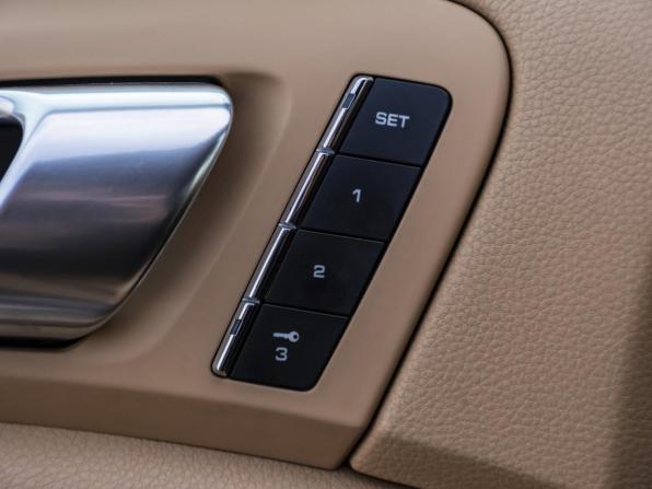 Porsche Cayenne II (958) с пробегом 2014 года, цена 2 890 000 рублей, 188353 км, внедорожник, Автокод Объявления