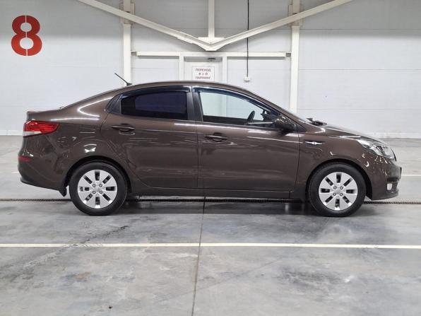 Kia Rio III Рестайлинг с пробегом 2015 года, цена 995 000 рублей, 160130 км, седан, Автокод Объявления