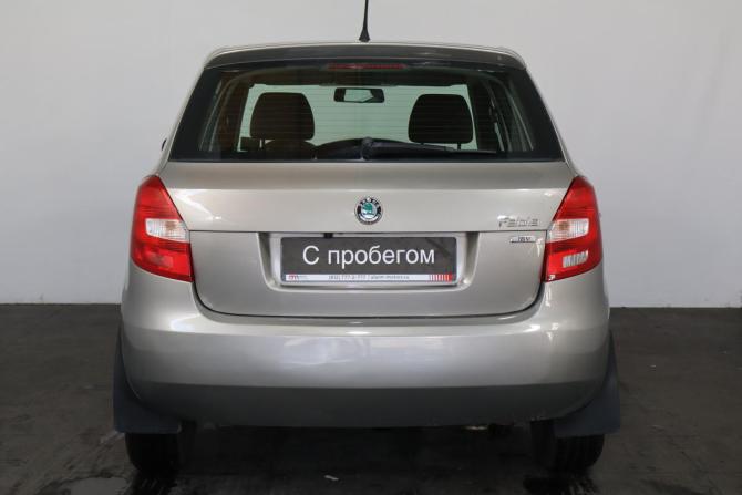 Skoda Fabia II Рестайлинг с пробегом 2011 года, цена 649 000 рублей, 66000 км, хэтчбек, Автокод Объявления