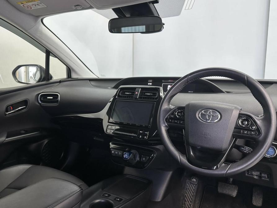 Toyota Prius IV (XW50) Красноярск  - изображение 4