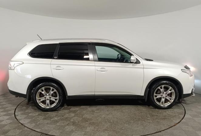Mitsubishi Outlander III с пробегом 2014 года, цена 1 400 000 рублей, 218940 км, внедорожник, Автокод Объявления