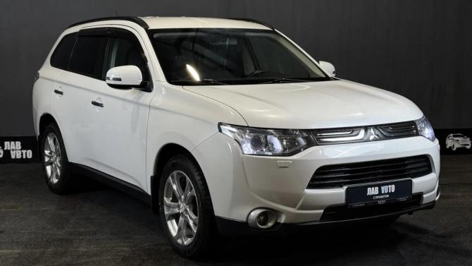 Mitsubishi Outlander III с пробегом 2012 года, цена 1 420 000 рублей, 152600 км, внедорожник, Автокод Объявления