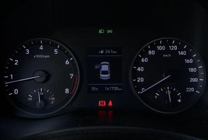 Hyundai Solaris II с пробегом 2018 года, цена 849 000 рублей, 161734 км, седан, Автокод Объявления