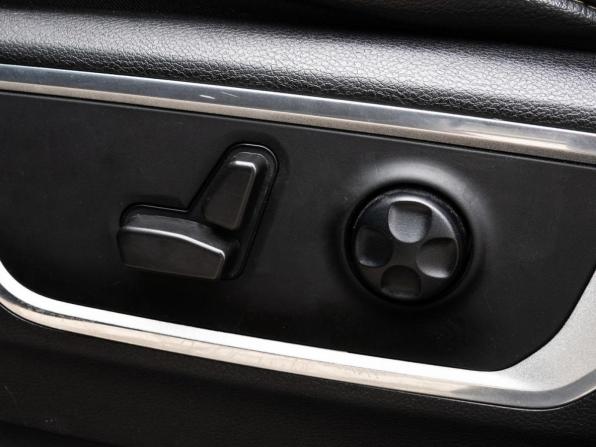 Ram 1500 V с пробегом 2021 года, цена 5 648 000 рублей, 105834 км, offers.body_type.unknown, Автокод Объявления