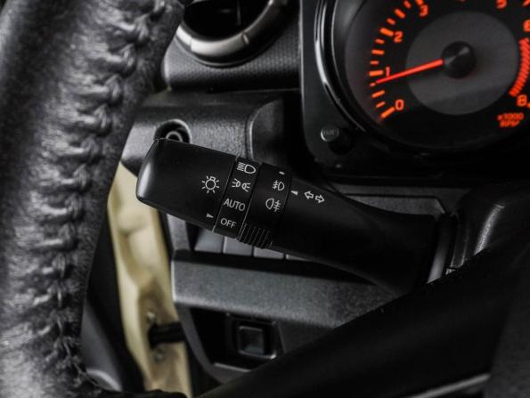 Suzuki Jimny IV с пробегом 2019 года, цена 2 499 000 рублей, 83026 км, внедорожник, Автокод Объявления