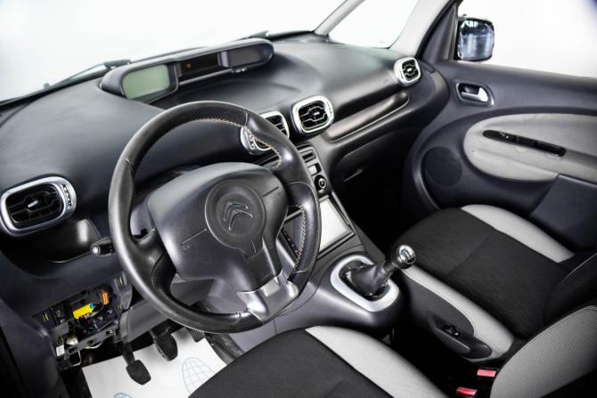 Citroen C3 Picasso I Рестайлинг с пробегом 2013 года, цена 749 000 рублей, 175245 км, компактвэн, Автокод Объявления