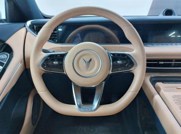 Voyah Free I Рестайлинг с пробегом 2023 года, цена 4 499 000 рублей, 35083 км, внедорожник, Автокод Объявления