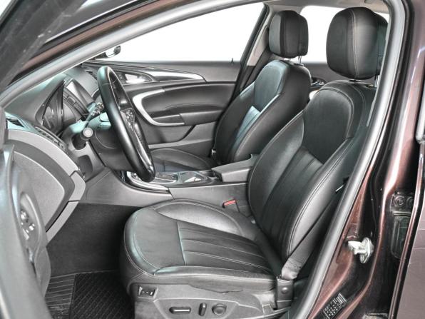Opel Insignia I Рестайлинг с пробегом 2015 года, цена 1 325 000 рублей, 222699 км, универсал, Автокод Объявления