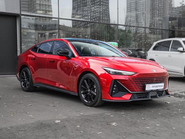 Changan UNI-V I с пробегом 2024 года, цена 2 230 000 рублей, 40900 км, лифтбек, Автокод Объявления