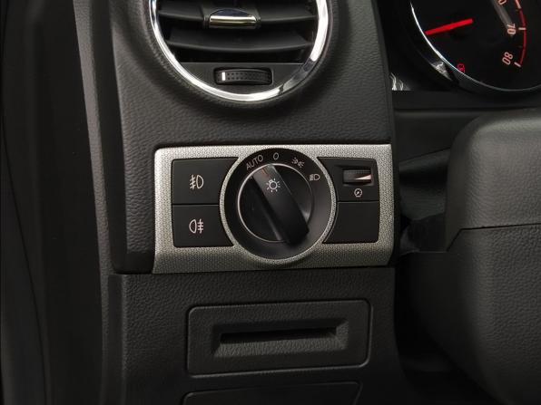 Opel Antara I Рестайлинг с пробегом 2013 года, цена 1 060 000 рублей, 111988 км, внедорожник, Автокод Объявления