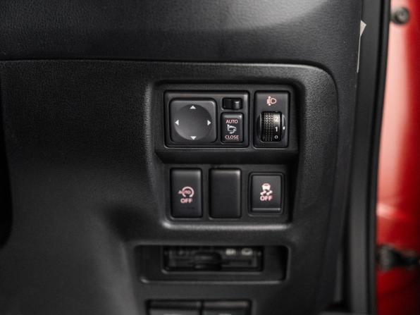 Nissan Juke I Рестайлинг с пробегом 2014 года, цена 1 100 500 рублей, 106318 км, внедорожник, Автокод Объявления