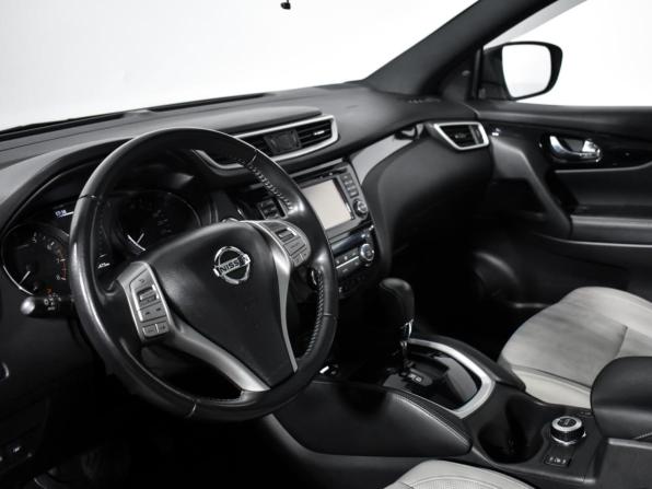Nissan Qashqai II с пробегом 2017 года, цена 1 839 000 рублей, 71100 км, внедорожник, Автокод Объявления