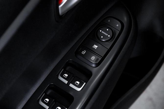 Kia Rio IV Рестайлинг с пробегом 2021 года, цена 1 499 000 рублей, 183114 км, седан, Автокод Объявления