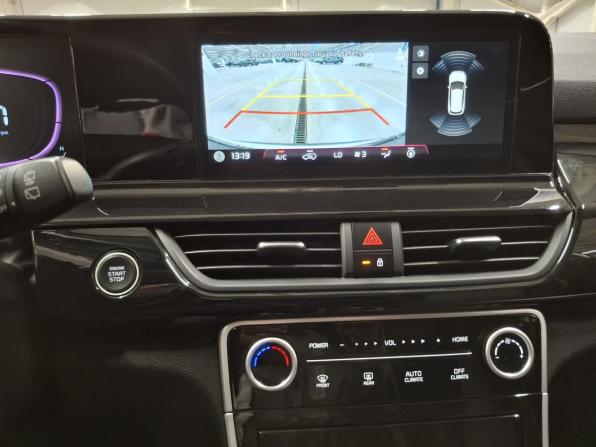 Kia Seltos I Рестайлинг с пробегом 2024 года, цена 2 450 000 рублей, 43117 км, внедорожник, Автокод Объявления