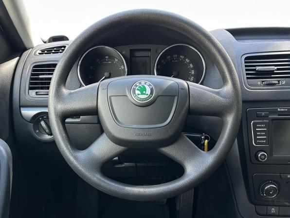 Skoda Yeti I с пробегом 2013 года, цена 990 000 рублей, 67954 км, внедорожник, Автокод Объявления