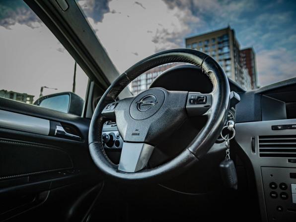Opel Astra H Рестайлинг с пробегом 2006 года, цена 329 000 рублей, 255975 км, хэтчбек, Автокод Объявления