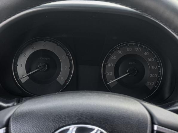 Hyundai Solaris I Рестайлинг с пробегом 2015 года, цена 1 179 900 рублей, 117000 км, седан, Автокод Объявления