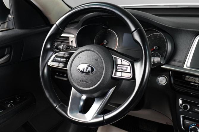 Kia Optima IV Рестайлинг с пробегом 2019 года, цена 1 879 000 рублей, 67000 км, седан, Автокод Объявления
