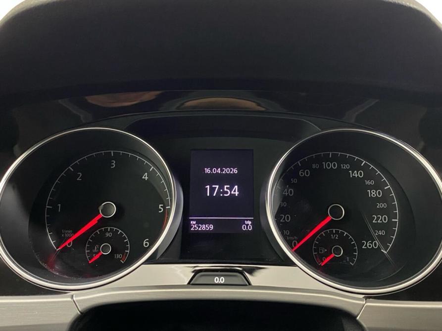 Volkswagen Touran II Москва  - изображение 16