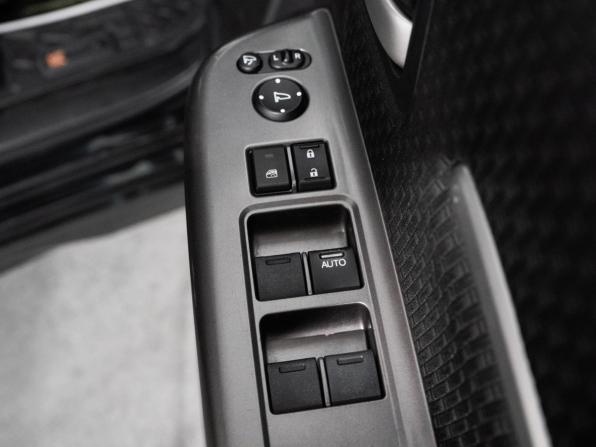 Honda Stepwgn V Рестайлинг с пробегом 2017 года, цена 2 299 500 рублей, 78450 км, минивэн, Автокод Объявления