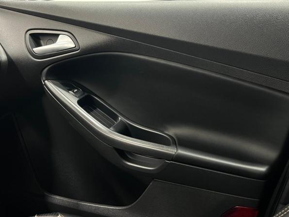 Ford Focus III с пробегом 2012 года, цена 730 500 рублей, 234595 км, хэтчбек, Автокод Объявления