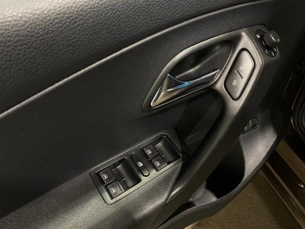 Volkswagen Polo V Рестайлинг с пробегом 2019 года, цена 1 399 000 рублей, 68894 км, седан, Автокод Объявления