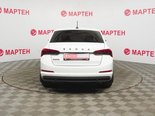Skoda Rapid II с пробегом 2021 года, цена 1 514 000 рублей, 78257 км, лифтбек, Автокод Объявления