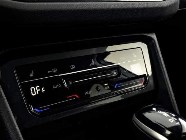 Volkswagen Tiguan II Рестайлинг с пробегом 2021 года, цена 2 800 000 рублей, 49413 км, внедорожник, Автокод Объявления