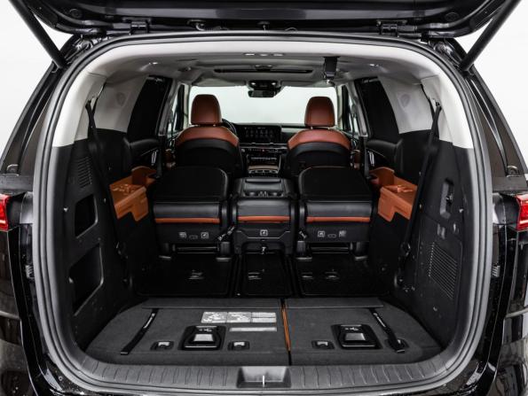 Kia Carnival IV с пробегом 2021 года, цена 4 651 490 рублей, 41245 км, минивэн, Автокод Объявления
