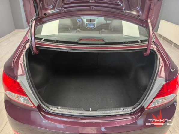 Hyundai Solaris I с пробегом 2013 года, цена 798 000 рублей, 137000 км, седан, Автокод Объявления