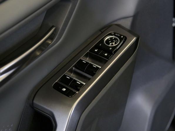 Toyota RAV4 VI (XA60) с пробегом 2026 года, цена 4 490 000 рублей, 35 км, внедорожник, Автокод Объявления