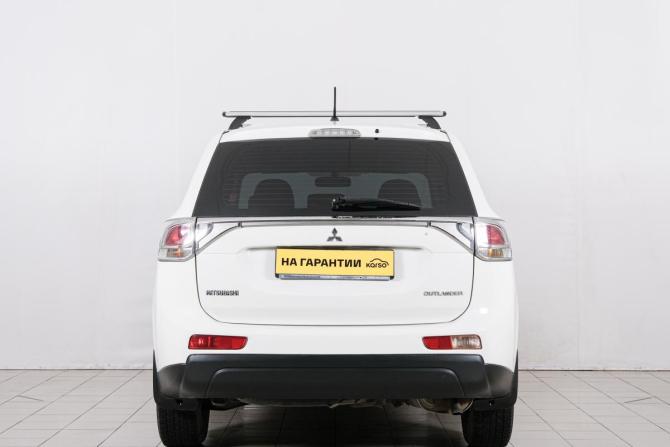 Mitsubishi Outlander III с пробегом 2013 года, цена 1 359 000 рублей, 142400 км, внедорожник, Автокод Объявления