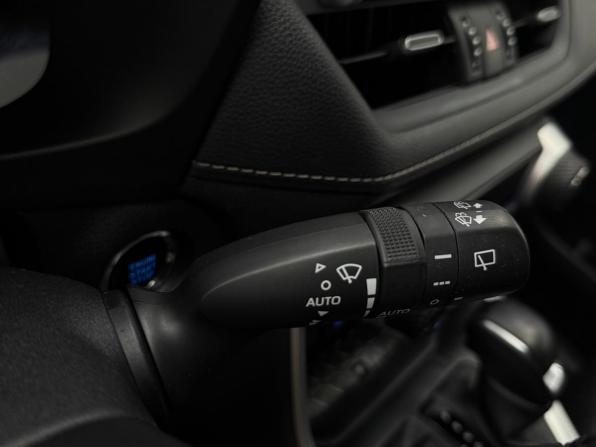Toyota RAV4 V (XA50) с пробегом 2022 года, цена 3 750 000 рублей, 83052 км, внедорожник, Автокод Объявления