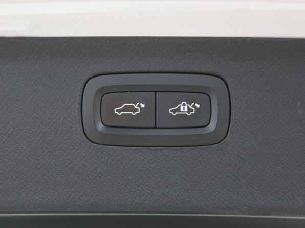 Volvo XC90 II с пробегом 2017 года, цена 3 470 000 рублей, 136000 км, внедорожник, Автокод Объявления