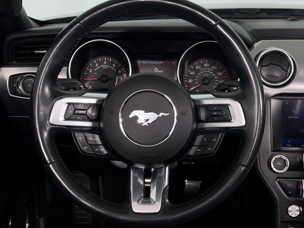 Ford Mustang VI Рестайлинг с пробегом 2021 года, цена 3 060 000 рублей, 82179 км, кабриолет, Автокод Объявления