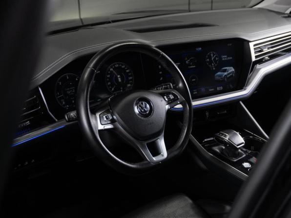Volkswagen Touareg III с пробегом 2019 года, цена 4 829 000 рублей, 179940 км, внедорожник, Автокод Объявления