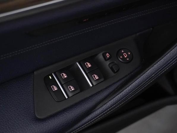 BMW 5 серии VII (G30/G31/G38) с пробегом 2019 года, цена 3 090 046 рублей, 129468 км, универсал, Автокод Объявления