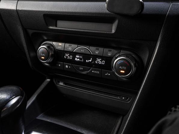 Mazda Axela III с пробегом 2015 года, цена 1 579 000 рублей, 118909 км, хэтчбек, Автокод Объявления