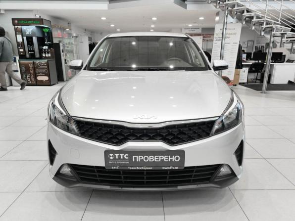 Kia Rio IV Рестайлинг с пробегом 2021 года, цена 1 699 000 рублей, 49044 км, седан, Автокод Объявления